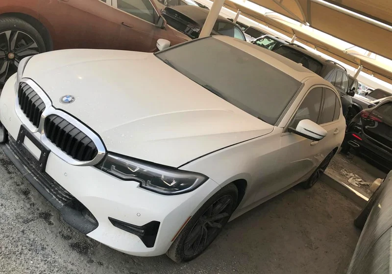 BMW 330I63158800768002111