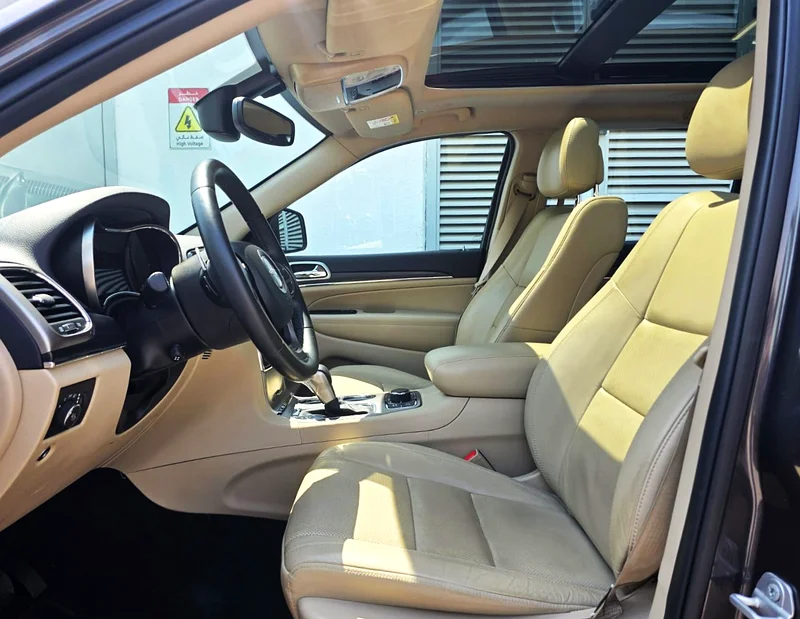 LAST CHANCE OFFER - JEEP GRAND CHEROKEE LIMITED 2019 - FULL SERVIACE HISTORY - AL FUTTAIM - LOW KM63135496096515114