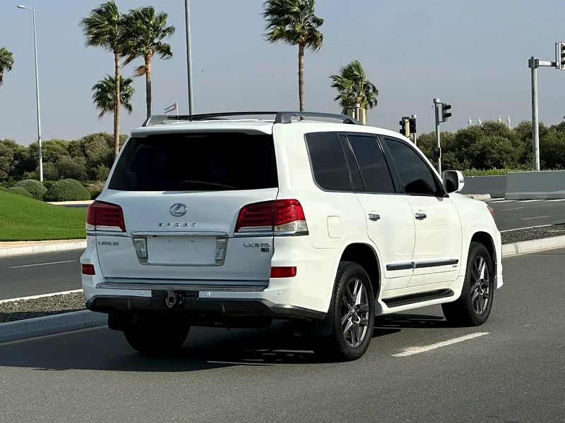 Lexus LX 570s63226215846530113
