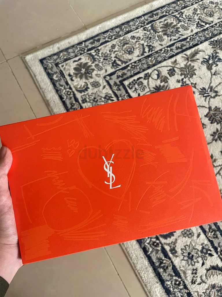 علبة هدايا YSL Libre63235589144835111
