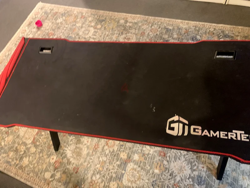 GamerTek Gaming Desk - Perfect for Your Setup!63229306181251111