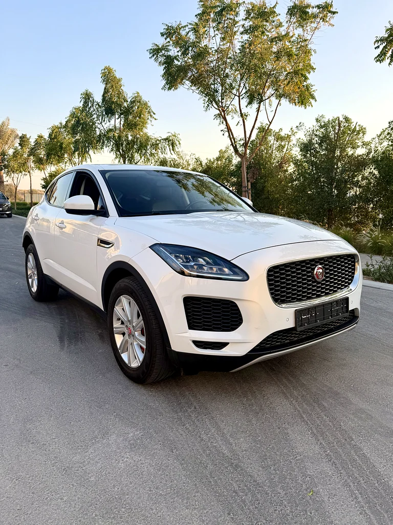 جاكوار E-Pace • P200 • مجلس التعاون الخليجي • 2019 • سجل صيانة كامل من آل تايير • طلاء أصلي • حالة ممتازة63221824122625112