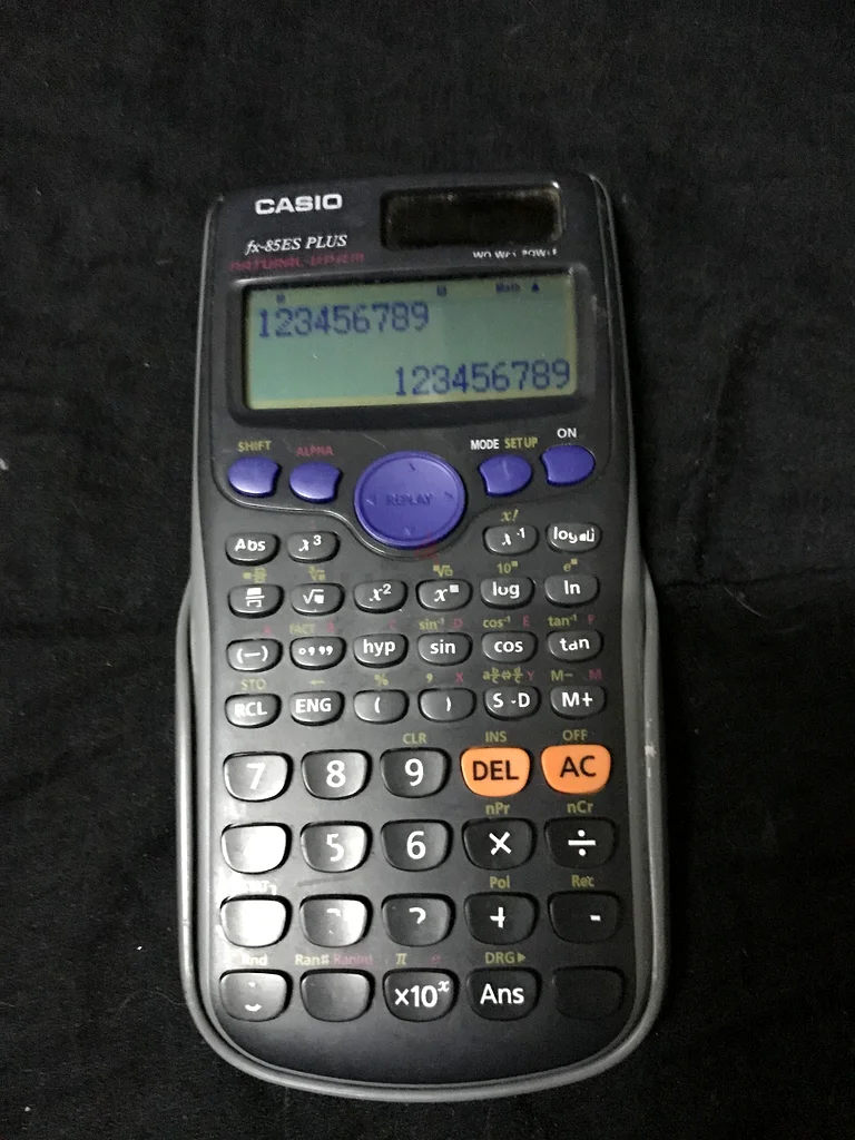 آلة حاسبة علمية من كاسيو63261818263683110