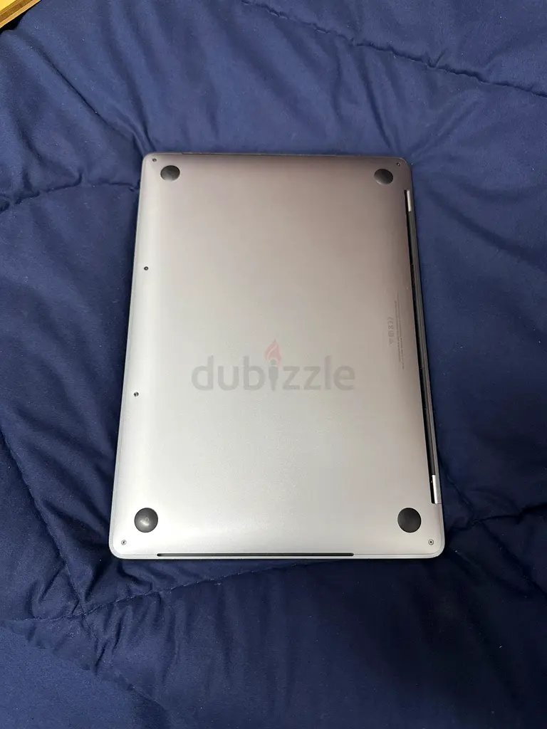 Macbook Pro63255537216898111