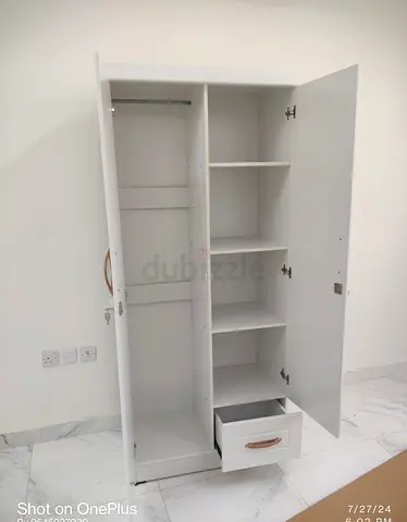 Wardrobe selling 2 door