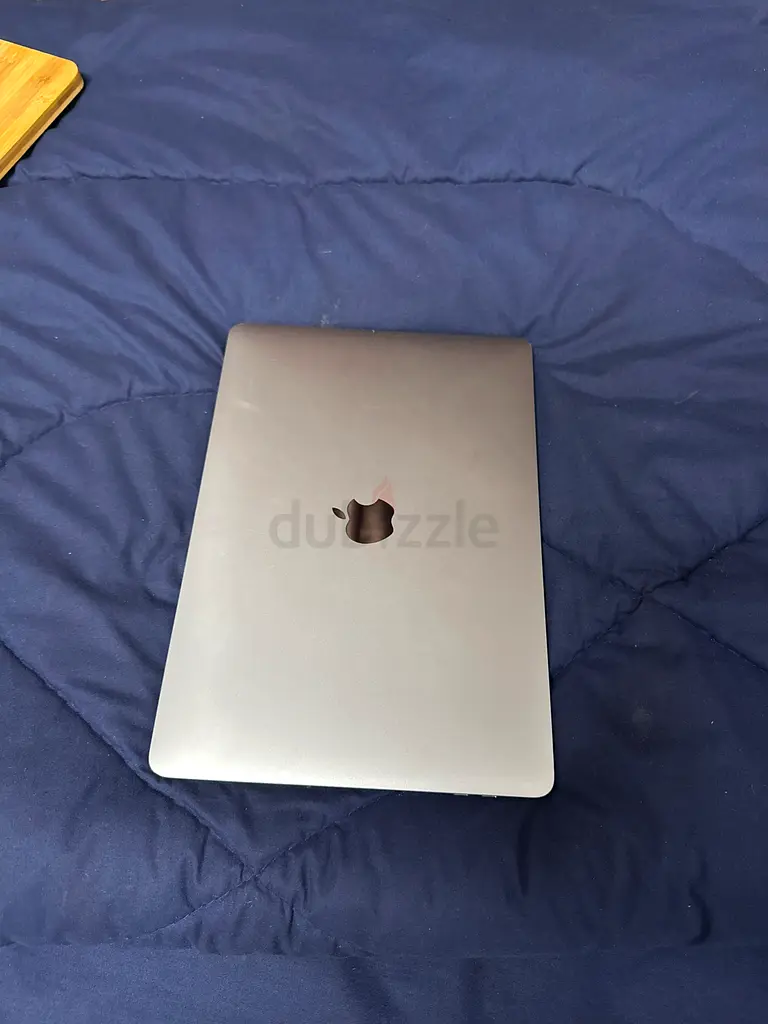 Macbook Pro63255537216898110