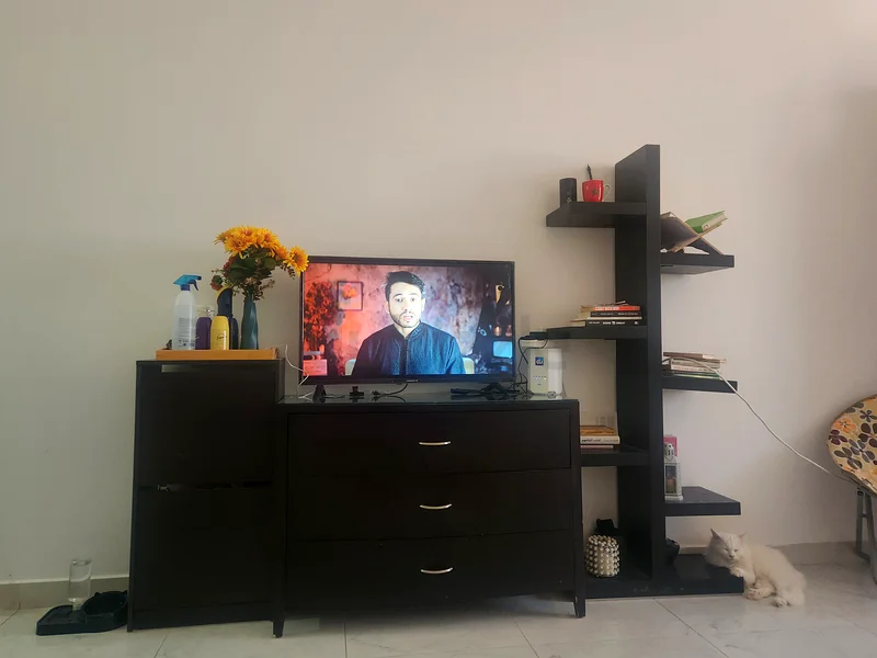 رف مكتبة عصري أنيق للبيع!63178910119681113