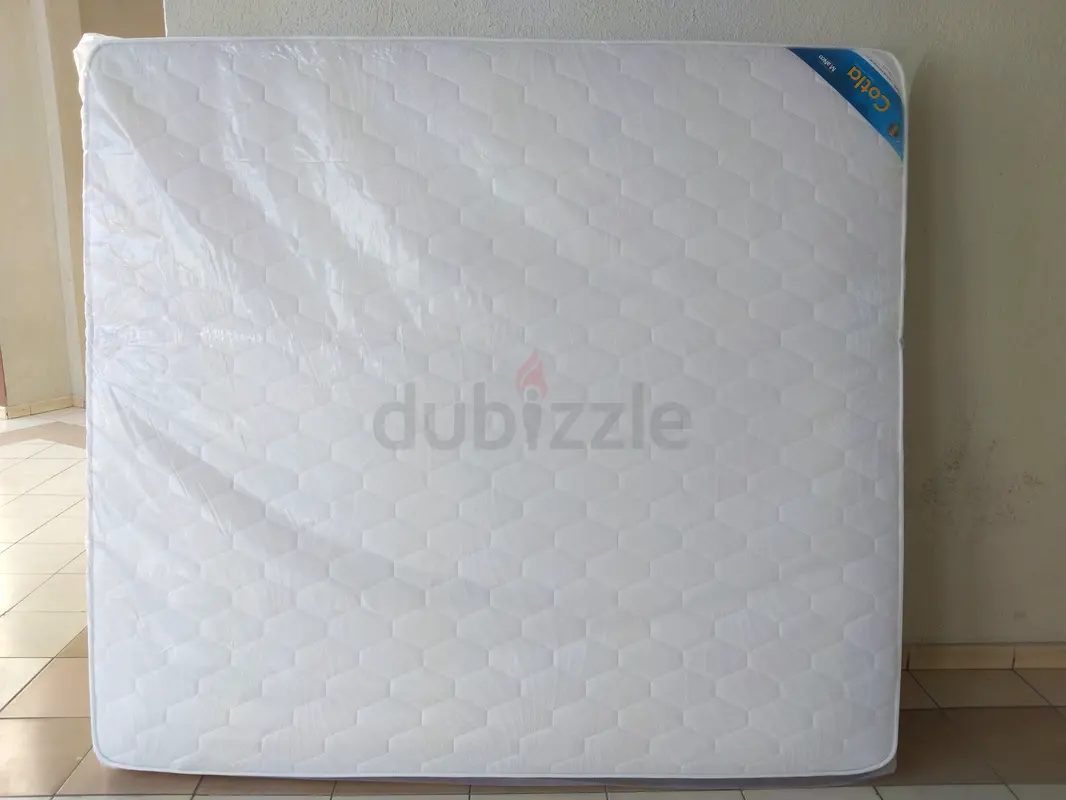 King size 180x200cm mattress. Same day delivery available