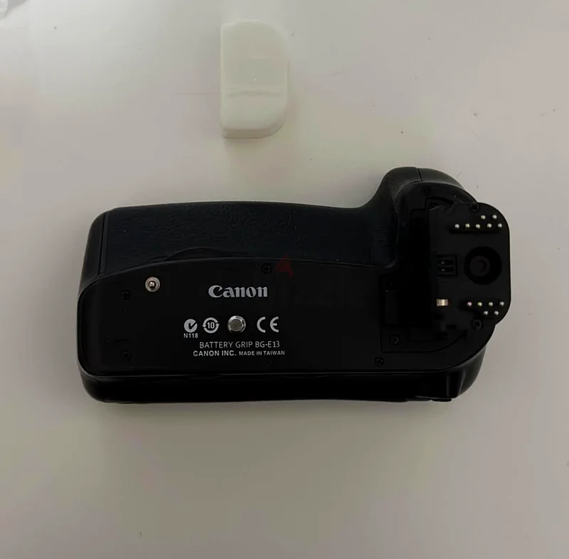 Canon BG-E13 Battery Grip Original (For Canon 6D)63234134813698112