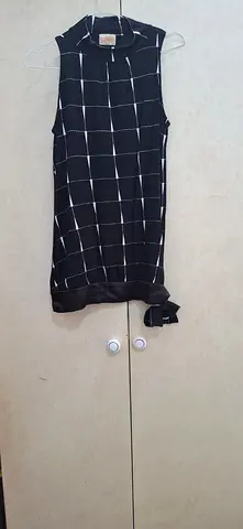 Long black and white top, size large