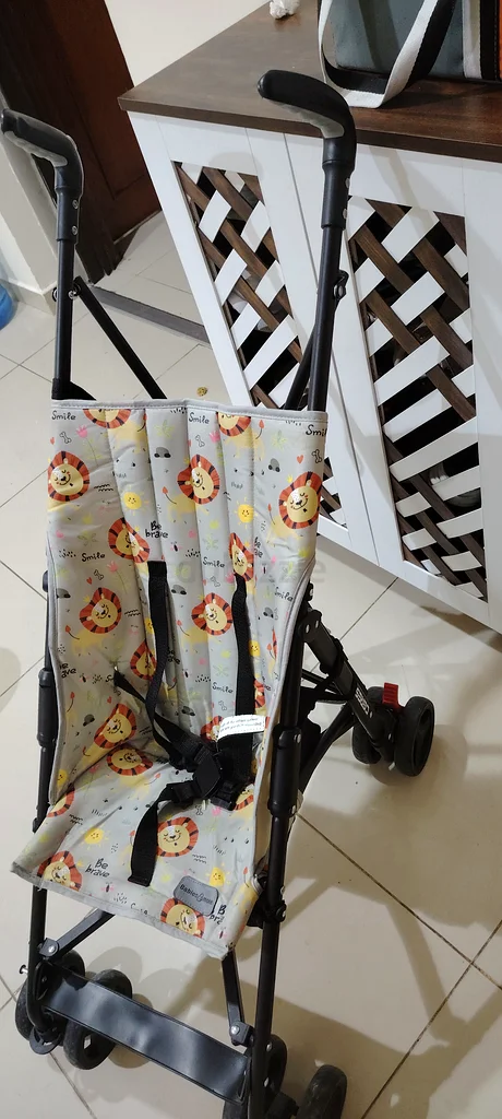 عربة أطفال63205885438082112