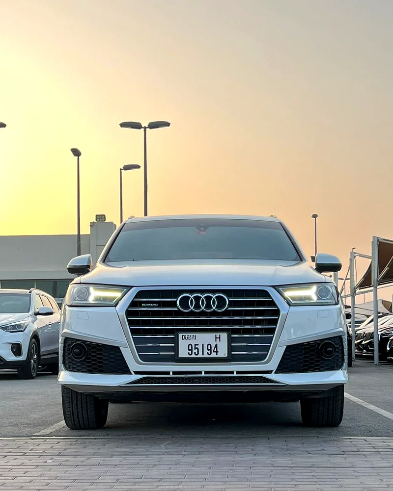 Audi Q7 201963170389561731112