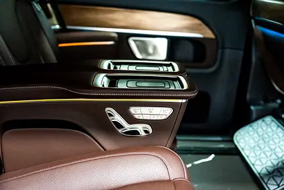 صورة 14 لـ 2023 Mercedes-BENZ VITO