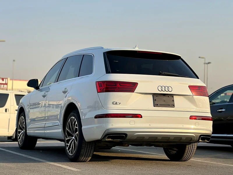 Audi Q7 201963170389561731113