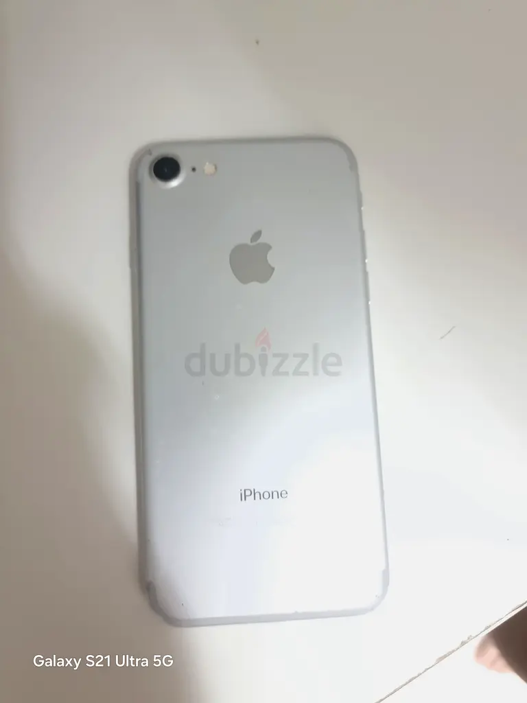 Iphone 763215875619202111
