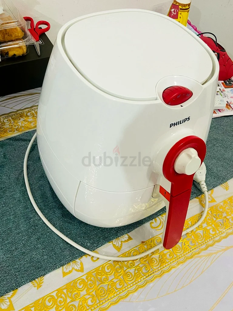 Air Fryer (Brand-Philips) Good Condition--- Aed 100/-63167588067202111