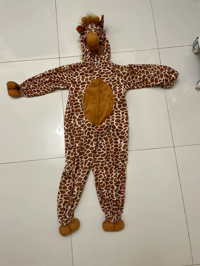 Giraffe Shaped Comfy Onesie Brown/White63239078390401110