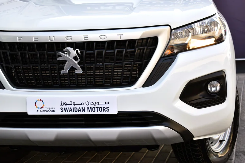 4WD Pickup with 100,000 KM Warranty – Only AED 1,099/Month!63177938266755111