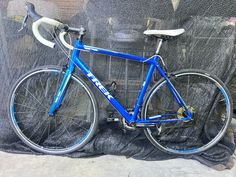 Road bike Trek or cycle63169470480897113