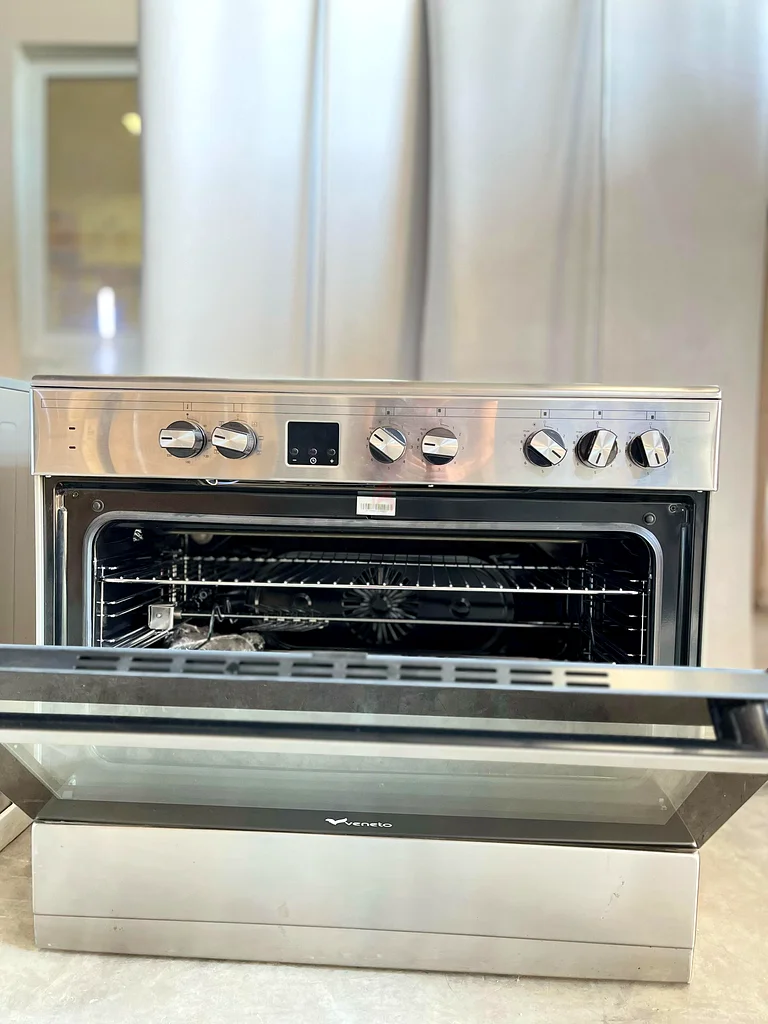 LG Veneto Electric Cooking Range  ● 5 Burner  ● 128L Oven ● Brand New ● 1 year Warranty63168524400130113