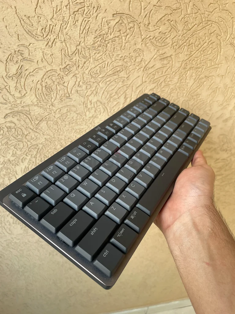 Model : Logitech MX Mechanical Mini Wireless Keyboard63169457521793111