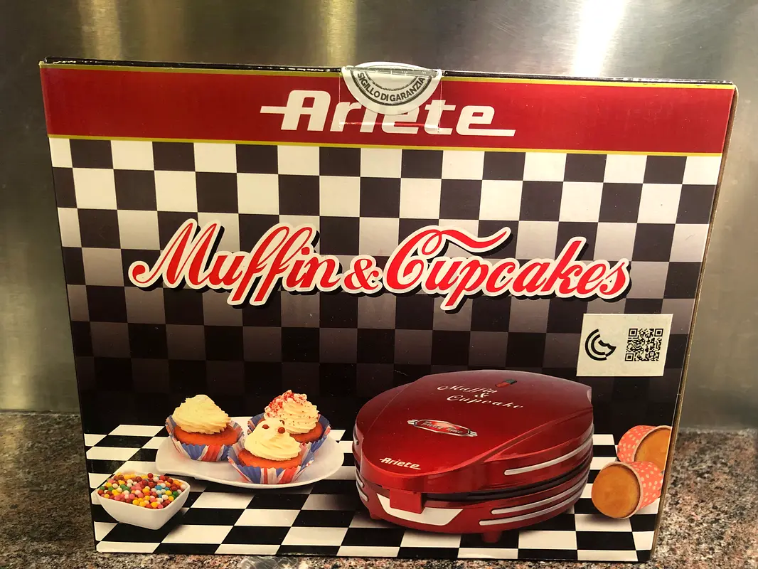 Muffin/Cupcake Maker BRAND NEW63252433819906112