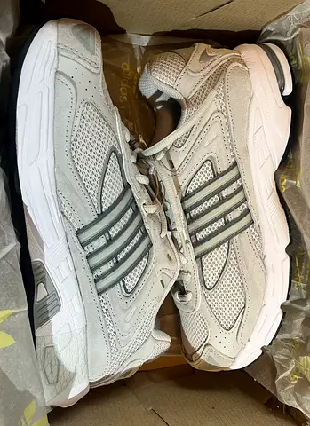 ADIDAS RESPONSE (SHOES)