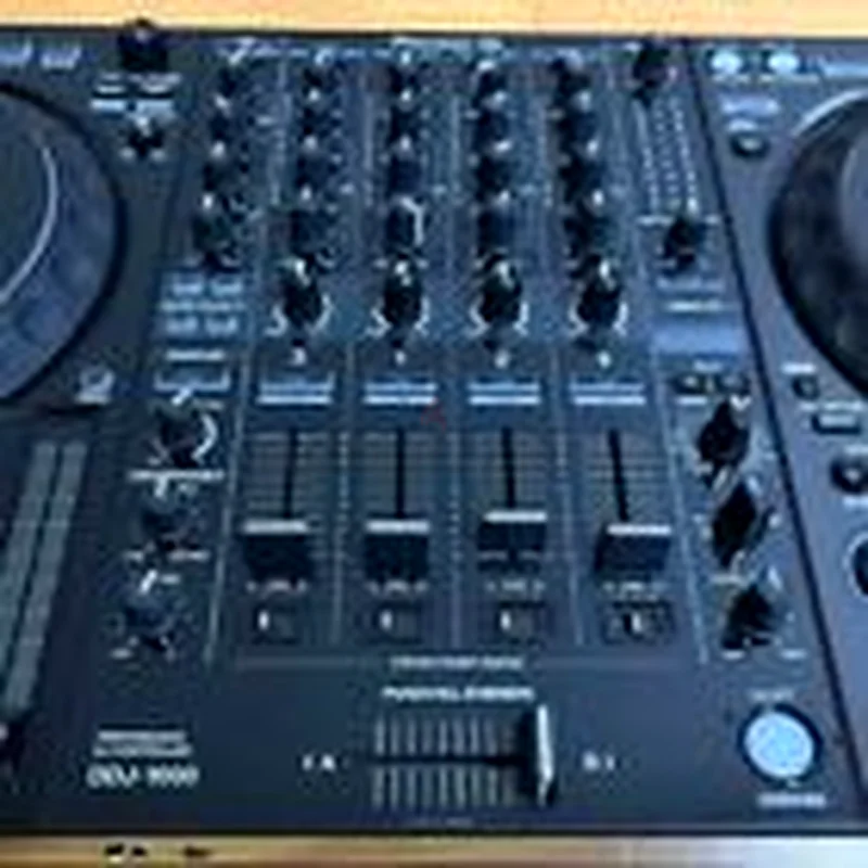 DJ Controller - Pioneer DDJ-1000 (With Magma Soft Case + Thomsun Stand)63202192216834113