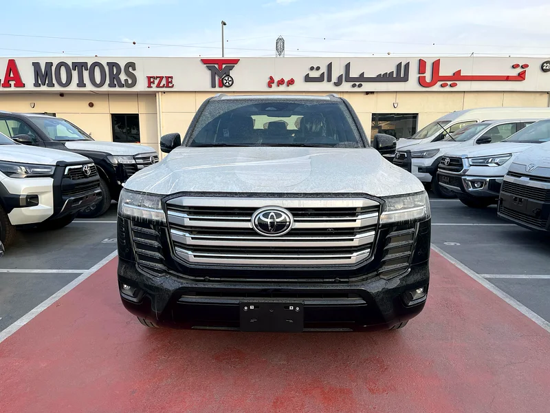 تويوتا لاندكروزر 4.0 لتر GXR 2025 - داخلي أسود مع رادار62931643124354111