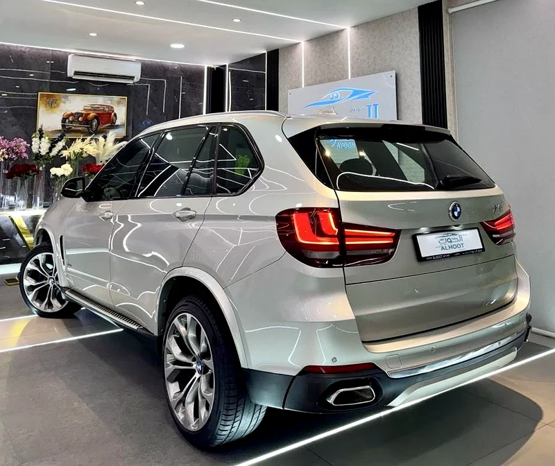 BEST BMW X5 XDRIVE50i || GCC SPECS || ACCIDENT FREE || SINGLE OWNER || FULLY LOADED63233101931394113