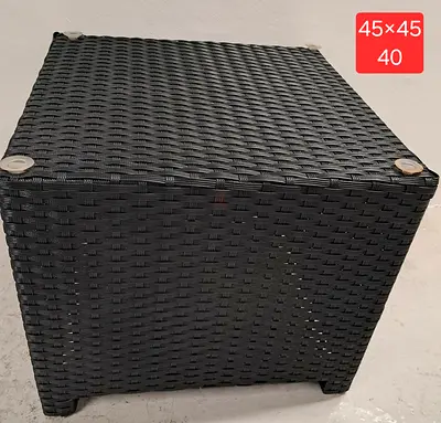 Stylish Outdoor Rattan Side Table - Perfect for Your Patio!