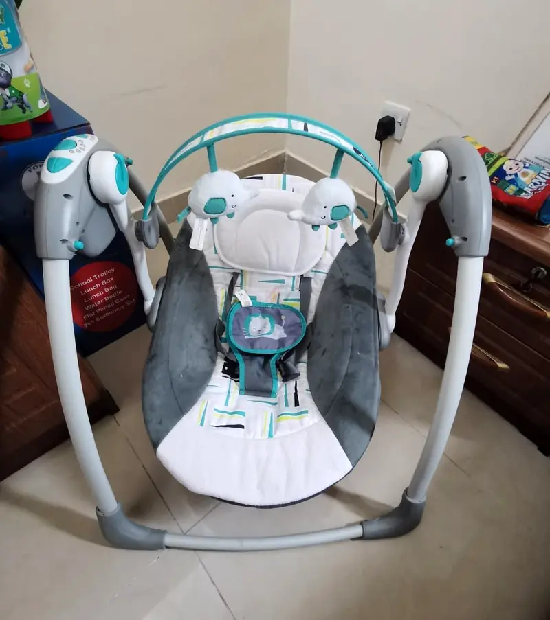 Comfortable Baby Swing - Perfect for Relaxation!
