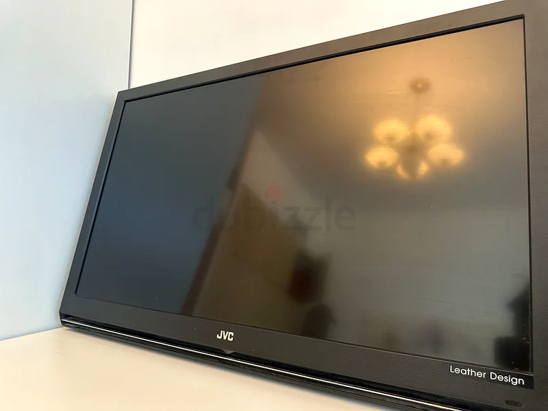 42 inch LCD - JVC63165714872194111