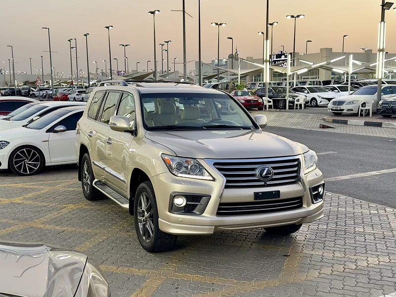 2015 LEXUS LX570 S63150023922817112
