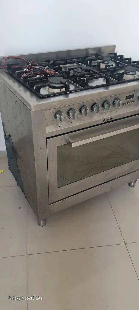 عرض بيع عاجل اليوم لفرن طهي بخمسة مواقد