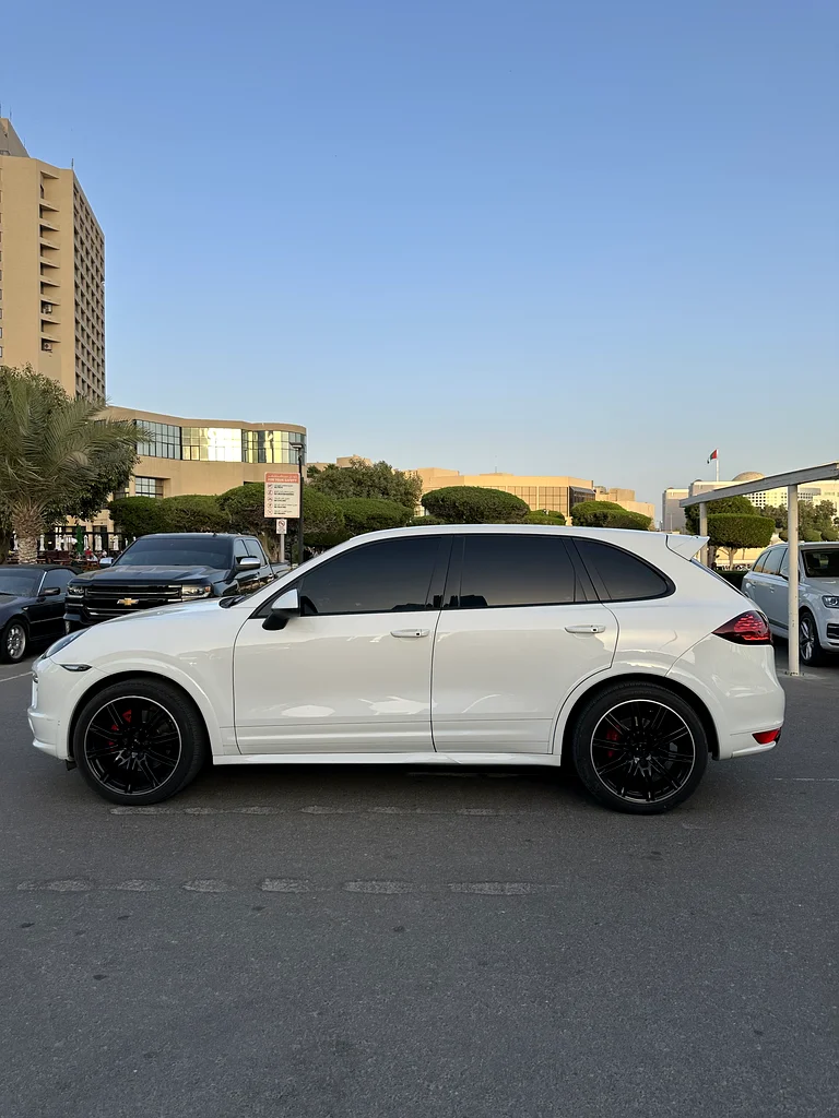 Porsche Cayenne GTS, first owner, GCC, 201463168969341699114