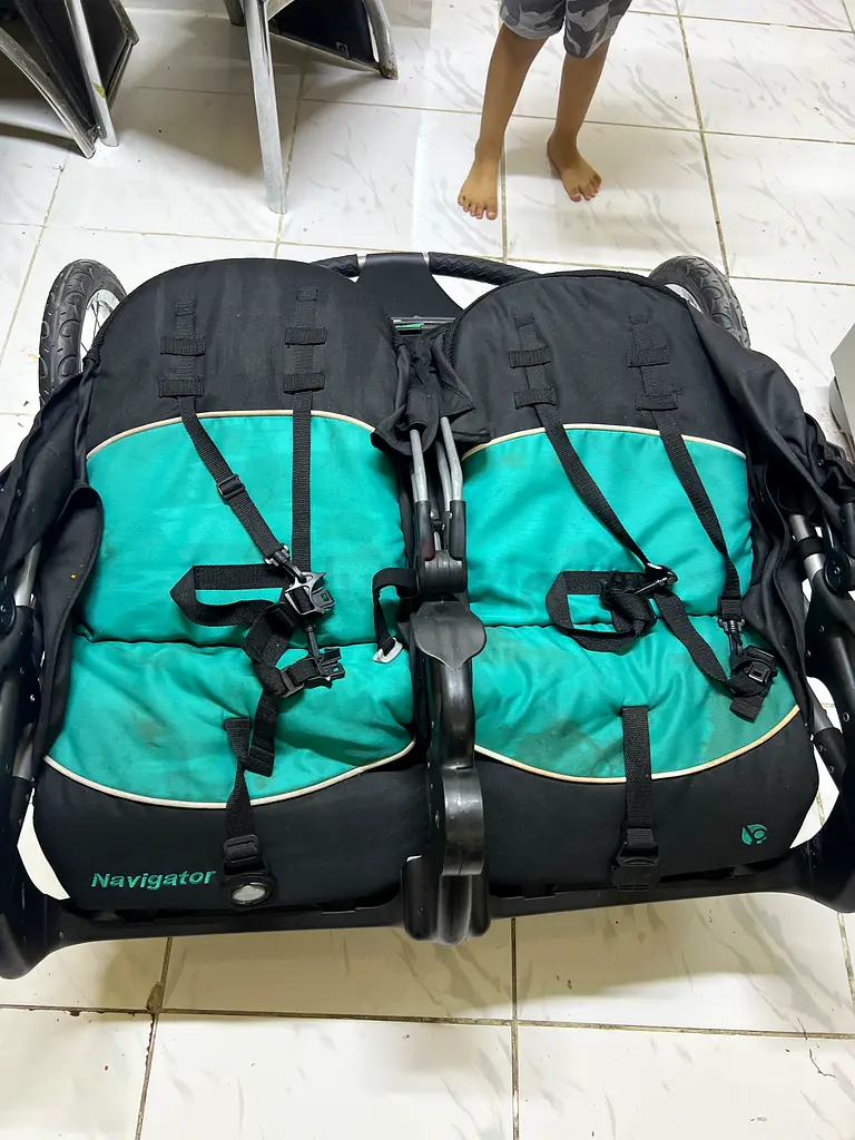 Durable Double Jogging Stroller for Active Parents!63205356697473112