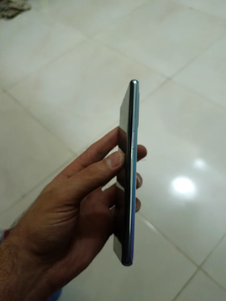 Huawei P30 Pro, clean device, free of problems, strong performance, good battery, everything works i63215874150786111