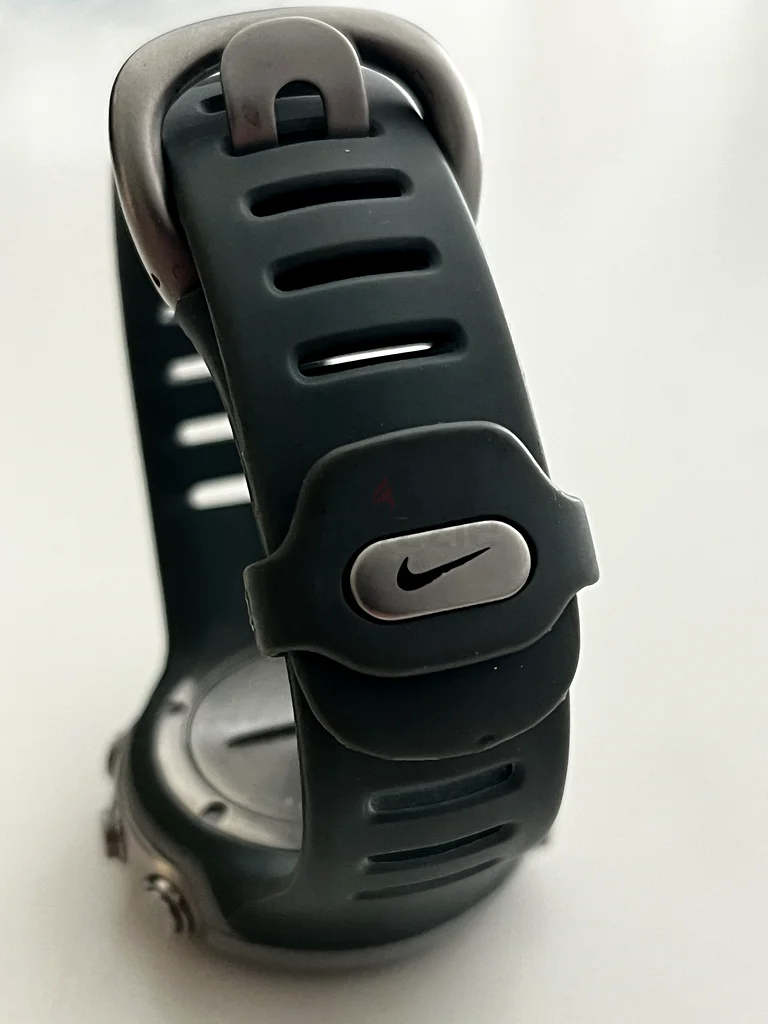 Original Nike men’s/women’s Sport Watch - Perfect for Your Active Lifestyle!63265097695874111