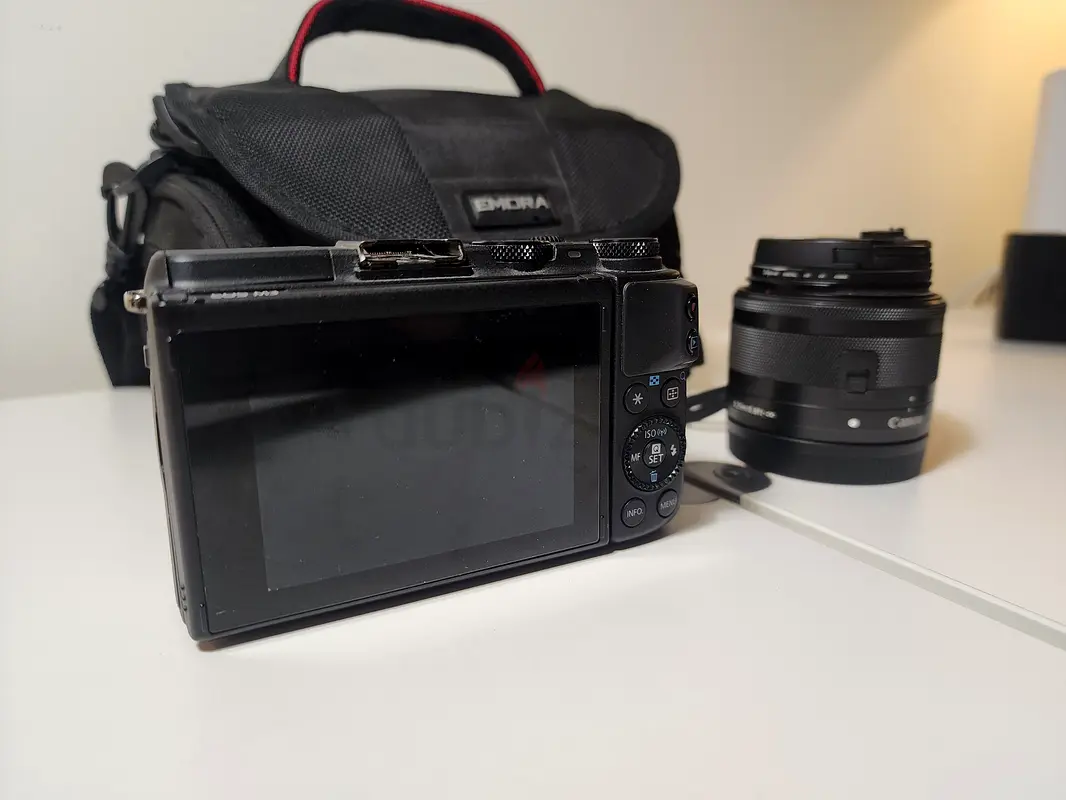 Canon EOS M3 Camera Bundle63233633138945115