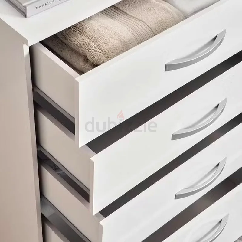 Luxurious Chest of Drawers63183244022403113