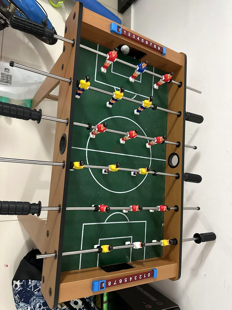 Foos ball table632442006341141111
