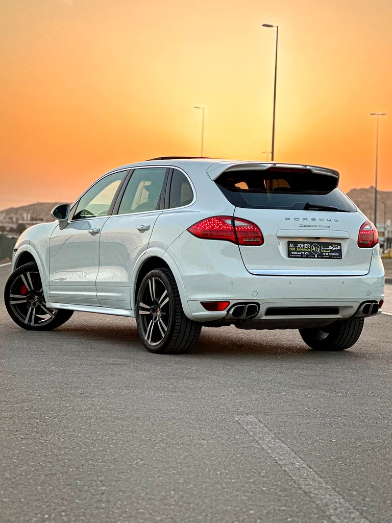Porsche Cayenne Turbo 2013 - 127,000 km63150023157761114
