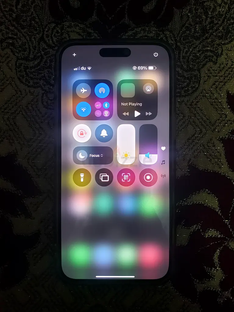 15 برو ماكس 256 جيجابايت
