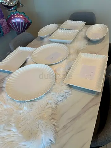 Serving plates