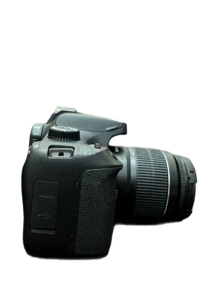 Canon d4000/Rebel T100 ( Brand new condition with box)