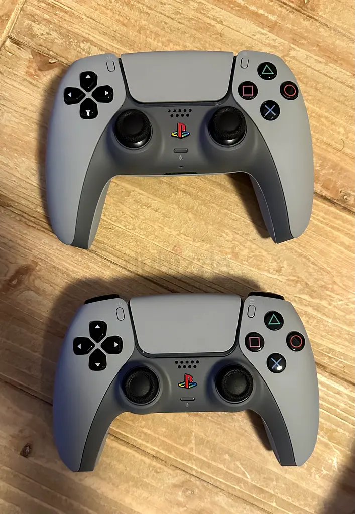 Ps5 Dualsense 30th anniversary pair