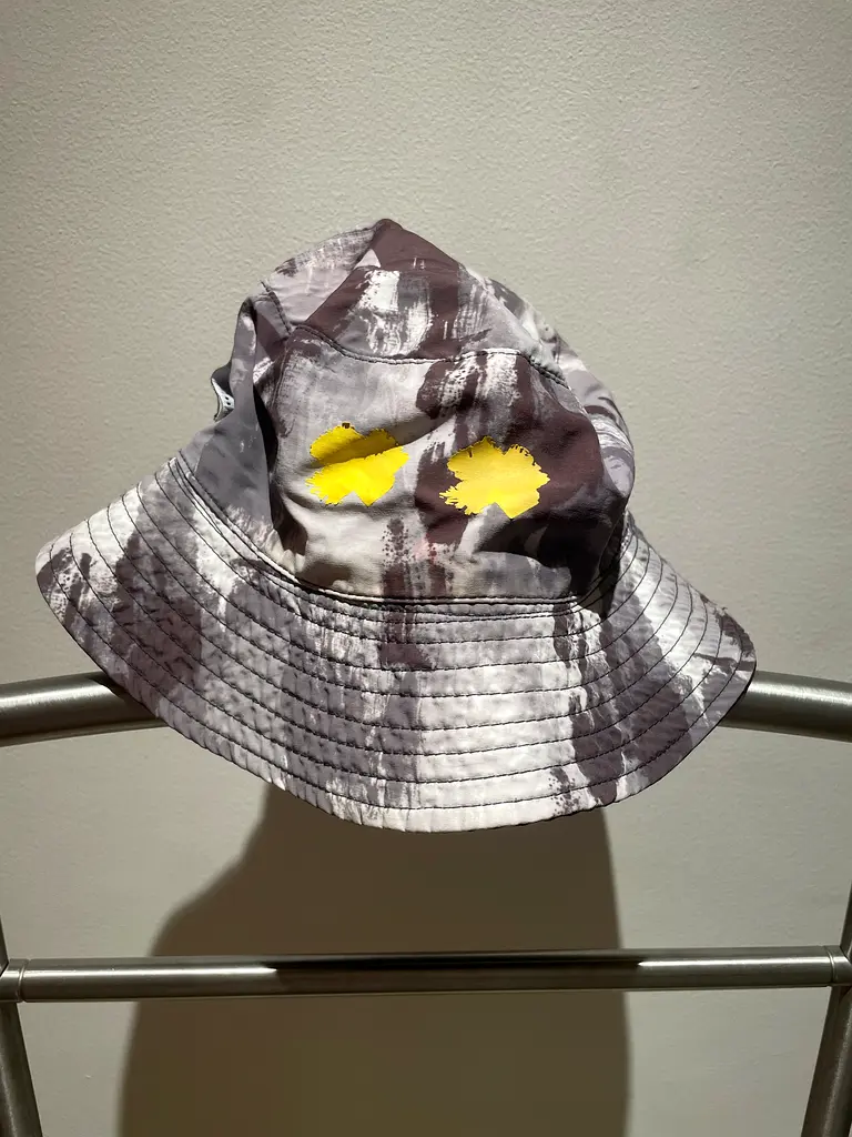 Negotiable Bershka DOUBLEFACE BUCKET HAT