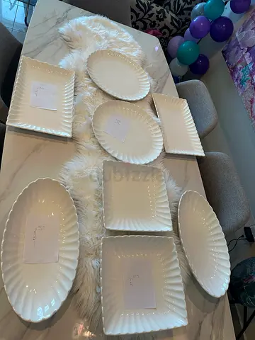 Serving plates