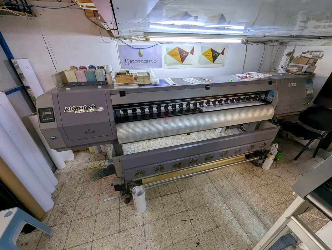 طابعة كبيرة التنسيق من ريجماتيك تعمل بحبر المذيبات البيئية للبيع63257625038211111